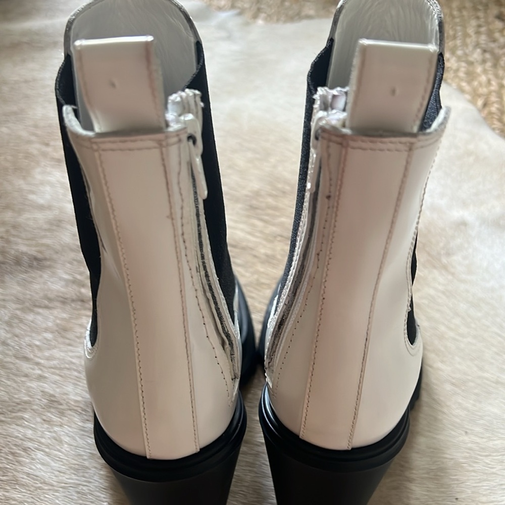 Alexander McQueen Two Tone leather chelsea boots - Picture 12 of 13